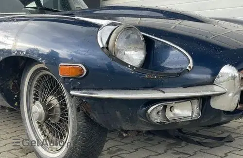 JAGUAR E-type 