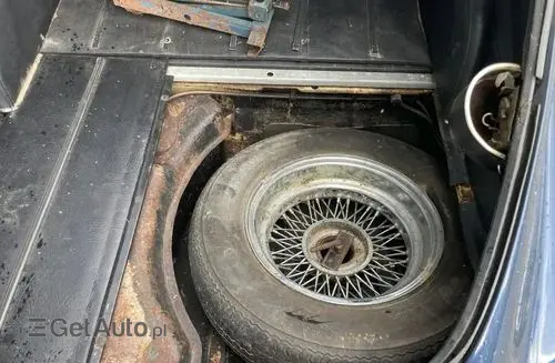 JAGUAR E-type 