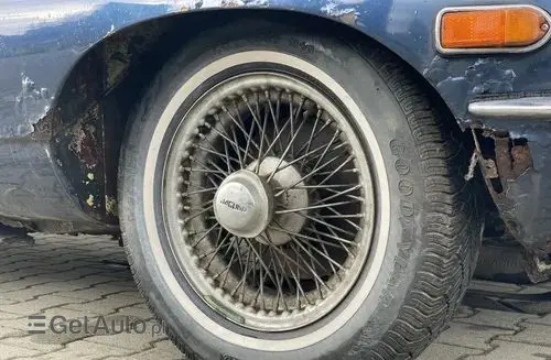 JAGUAR E-type 