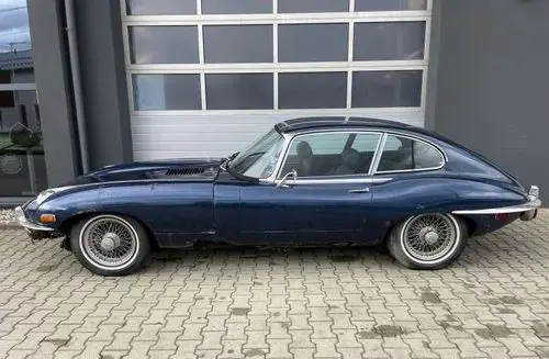 JAGUAR E-type 