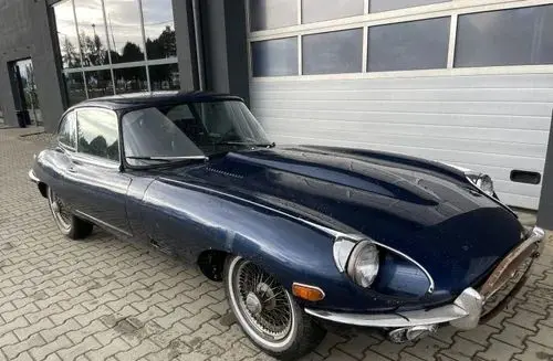 JAGUAR E-type 
