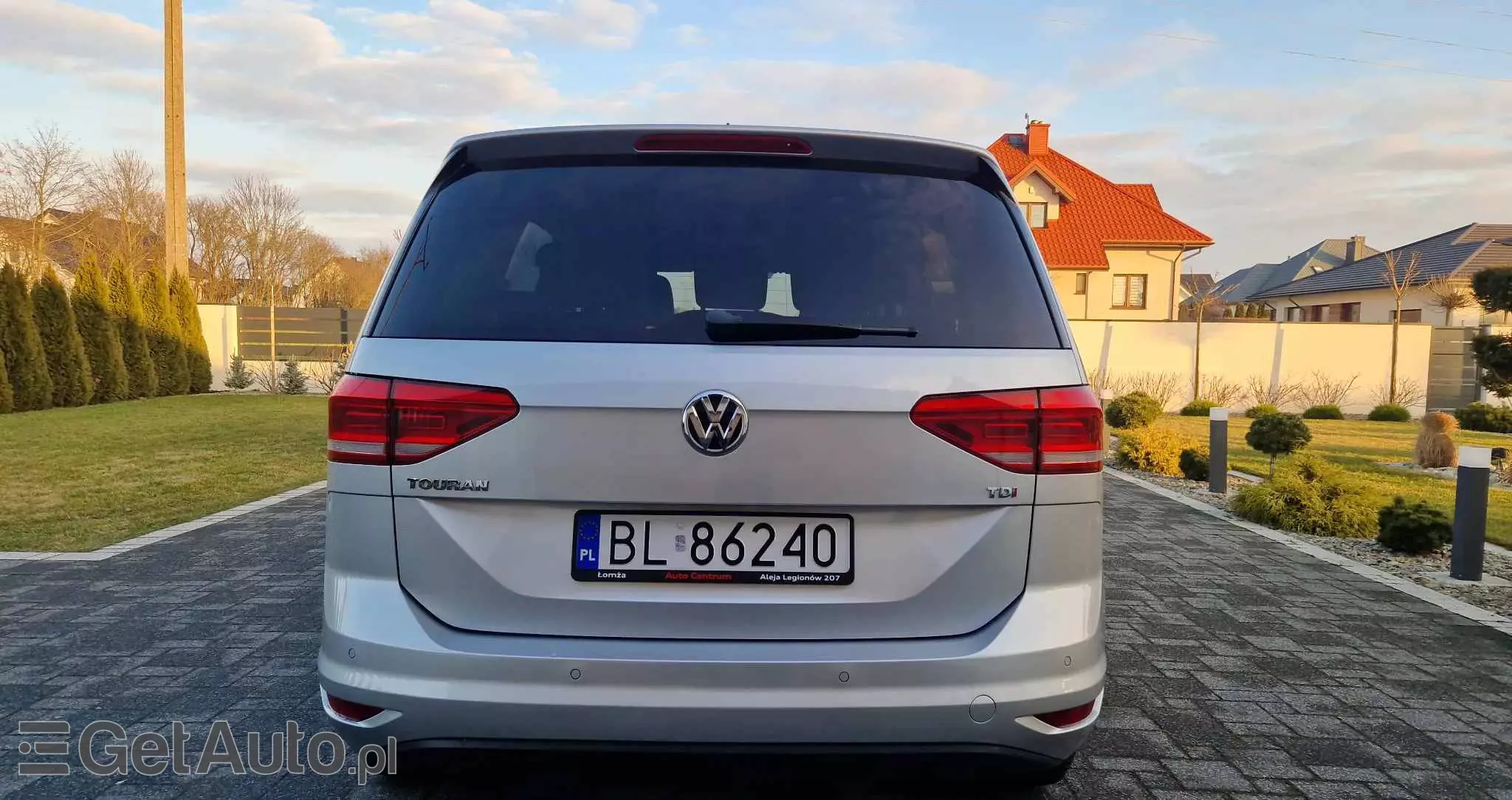 VOLKSWAGEN Touran 1.6 TDI SCR BlueMotion Technology DSG Comfortline