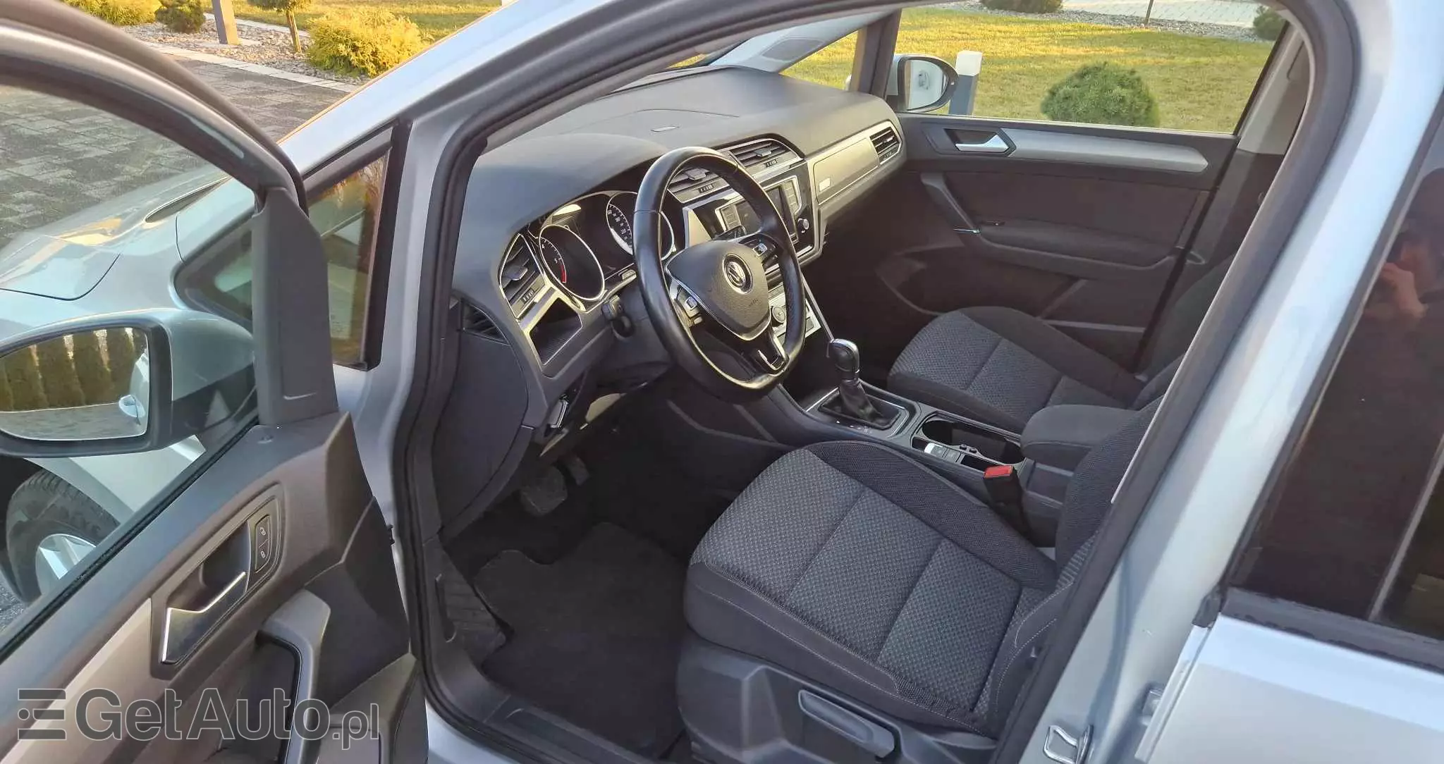 VOLKSWAGEN Touran 1.6 TDI SCR BlueMotion Technology DSG Comfortline