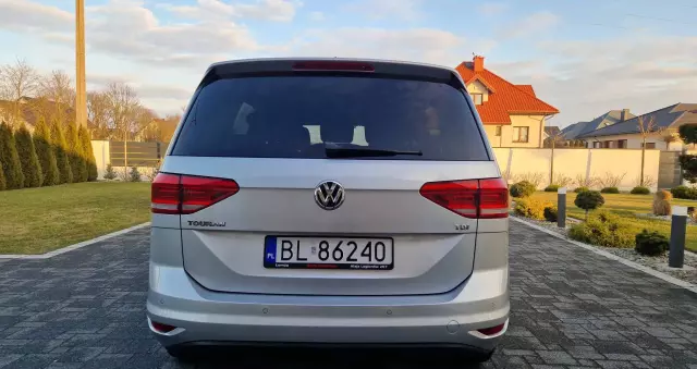 VOLKSWAGEN Touran 1.6 TDI SCR BlueMotion Technology DSG Comfortline