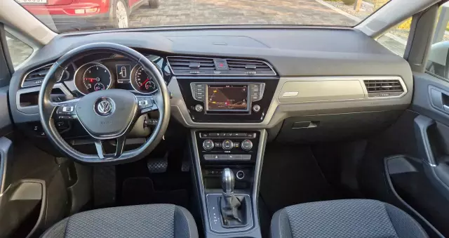 VOLKSWAGEN Touran 1.6 TDI SCR BlueMotion Technology DSG Comfortline