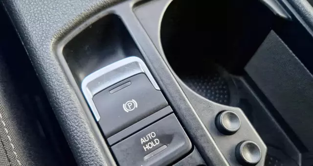 VOLKSWAGEN Touran 1.6 TDI SCR BlueMotion Technology DSG Comfortline