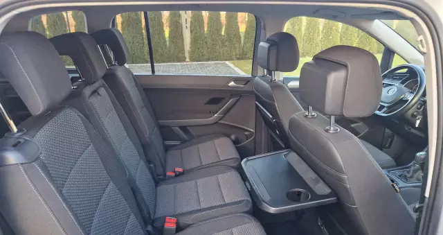 VOLKSWAGEN Touran 1.6 TDI SCR BlueMotion Technology DSG Comfortline