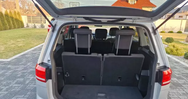 VOLKSWAGEN Touran 1.6 TDI SCR BlueMotion Technology DSG Comfortline