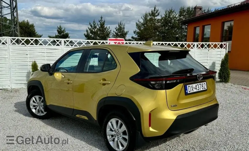 TOYOTA Yaris Cross 