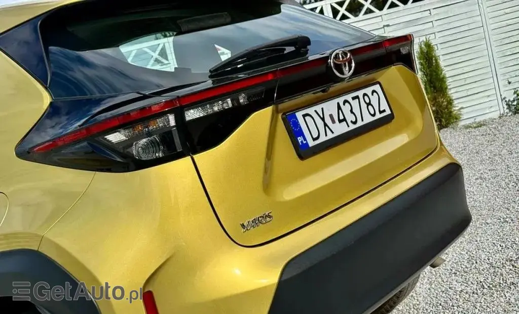 TOYOTA Yaris Cross 