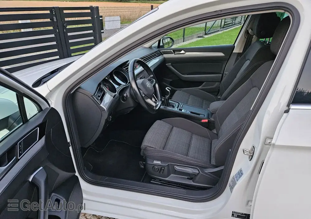 VOLKSWAGEN Passat 1.5 TSI EVO Business