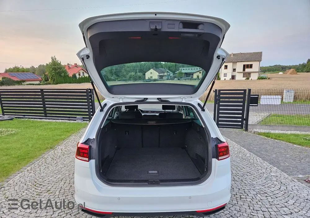 VOLKSWAGEN Passat 1.5 TSI EVO Business