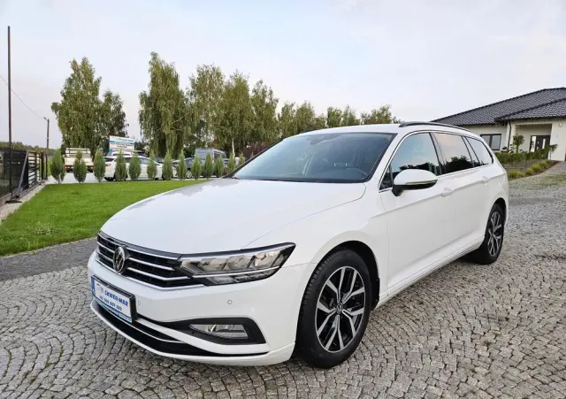 VOLKSWAGEN Passat 1.5 TSI EVO Business