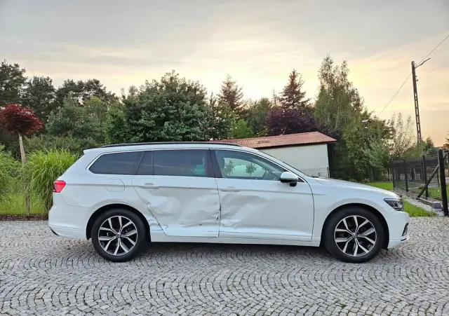 VOLKSWAGEN Passat 1.5 TSI EVO Business