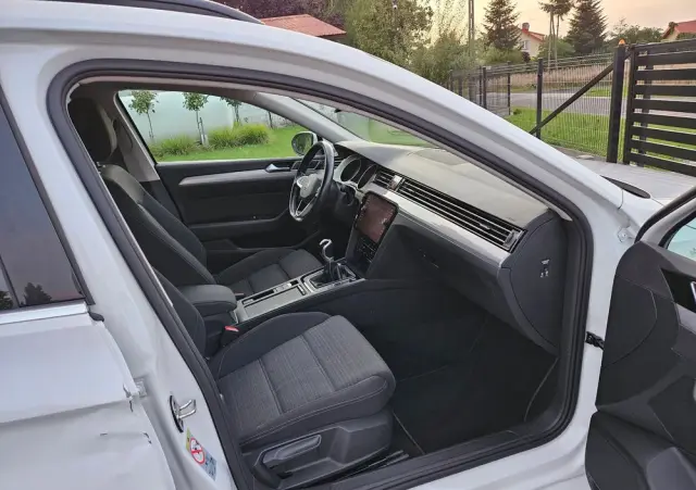 VOLKSWAGEN Passat 1.5 TSI EVO Business