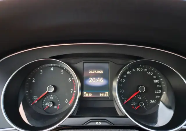 VOLKSWAGEN Passat 1.5 TSI EVO Business