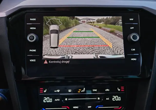 VOLKSWAGEN Passat 1.5 TSI EVO Business