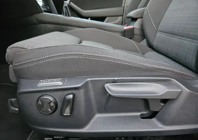 VOLKSWAGEN Passat 1.5 TSI EVO Business