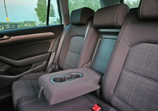 VOLKSWAGEN Passat 1.5 TSI EVO Business