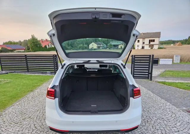 VOLKSWAGEN Passat 1.5 TSI EVO Business