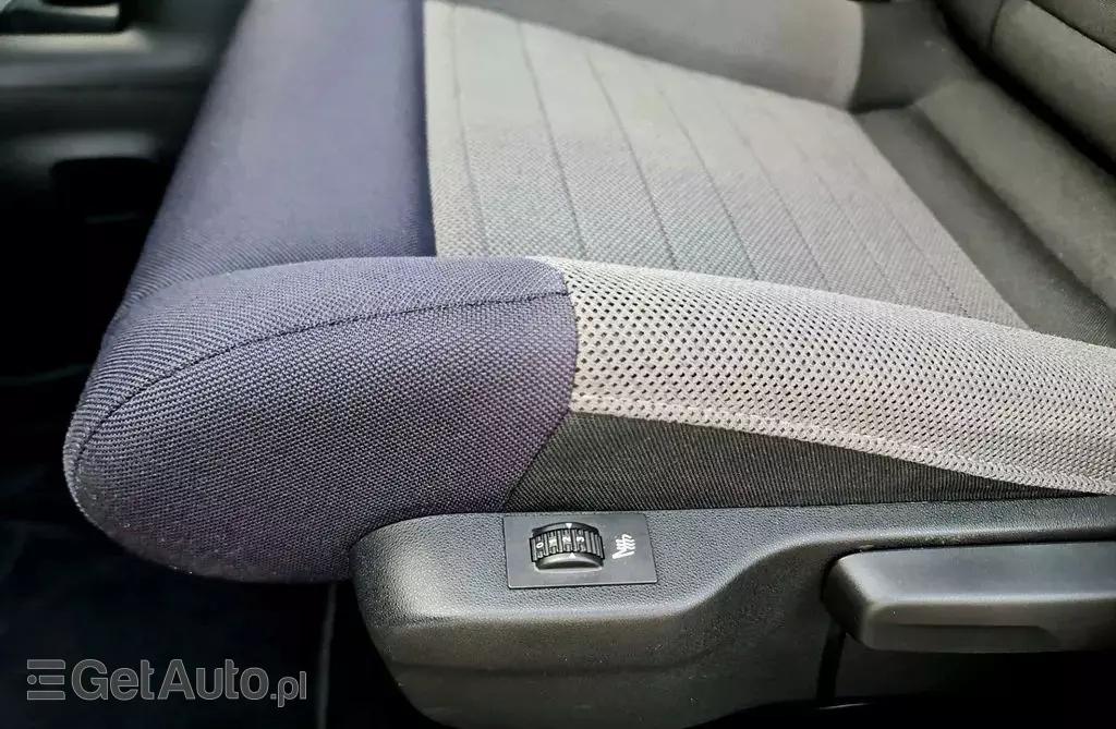 CITROEN C4 1.2 e-THP (110 KM)