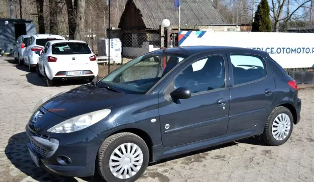 PEUGEOT 206 