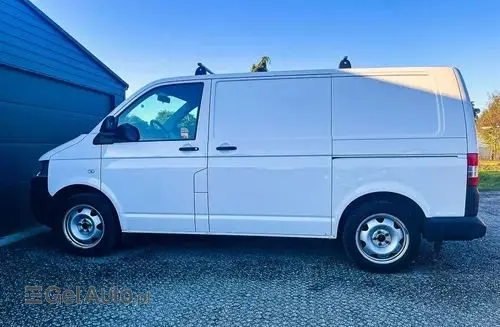 VOLKSWAGEN TRANSPORTER 