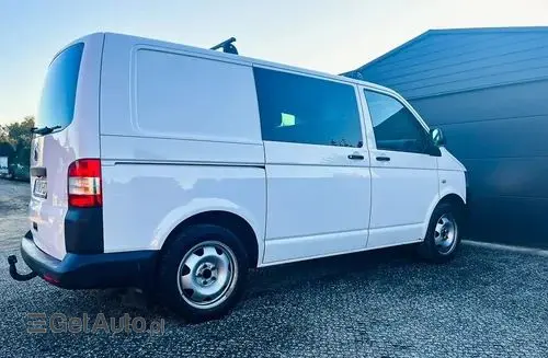 VOLKSWAGEN TRANSPORTER 