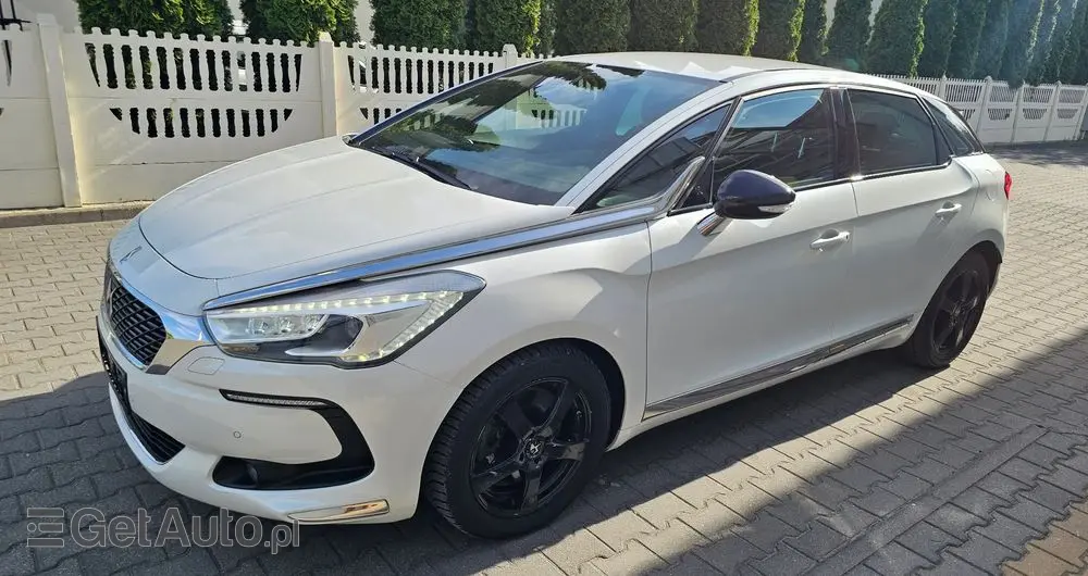 DS AUTOMOBILES DS 5 
