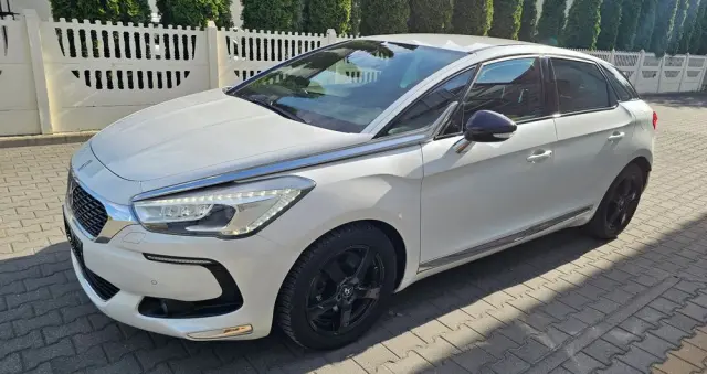 DS AUTOMOBILES DS 5 