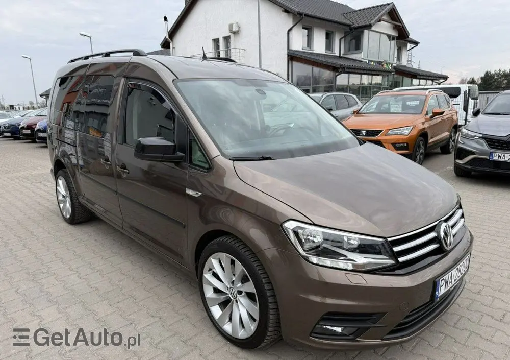 VOLKSWAGEN Caddy Highline DSG