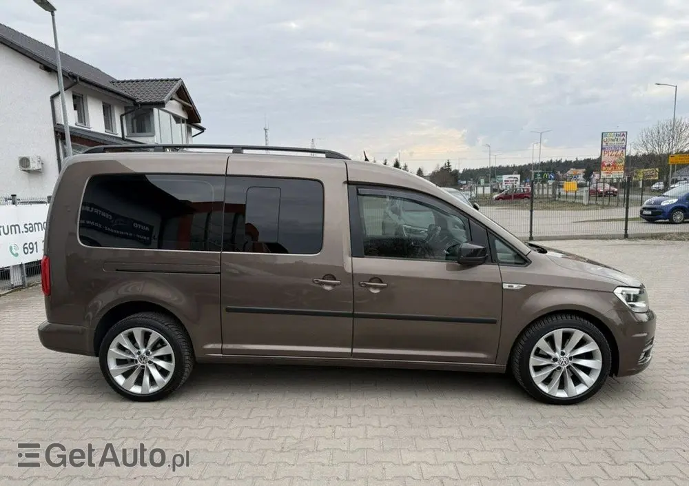 VOLKSWAGEN Caddy Highline DSG