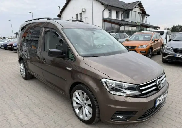 VOLKSWAGEN Caddy Highline DSG