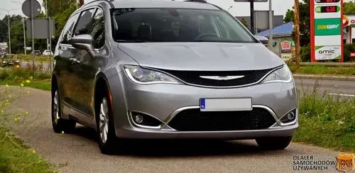 CHRYSLER Pacifica 