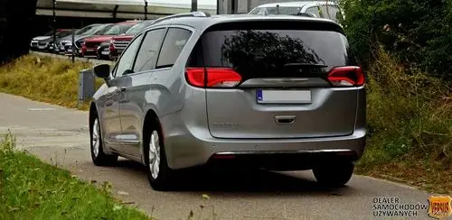 CHRYSLER Pacifica 