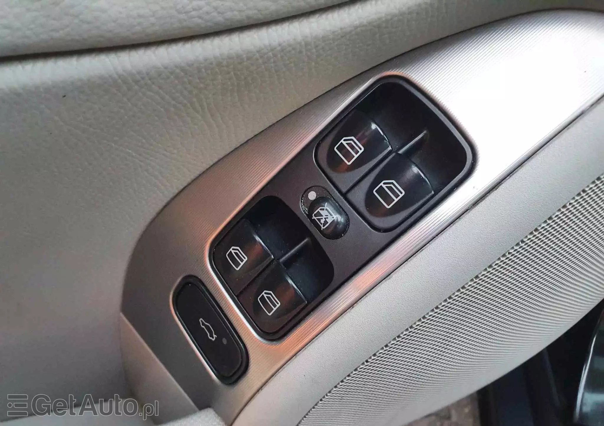 MERCEDES-BENZ Klasa C 240 T 4Matic Avantgarde