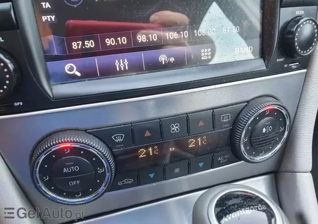 MERCEDES-BENZ Klasa C 240 T 4Matic Avantgarde