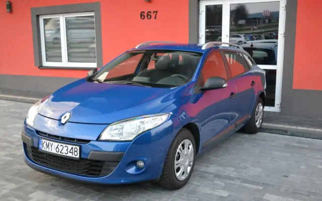 RENAULT Megane 1.6 16V 100 TomTom Edition