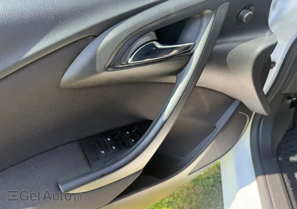 OPEL Astra 1.4 T Business EU6