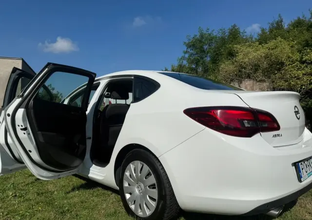 OPEL Astra 1.4 T Business EU6