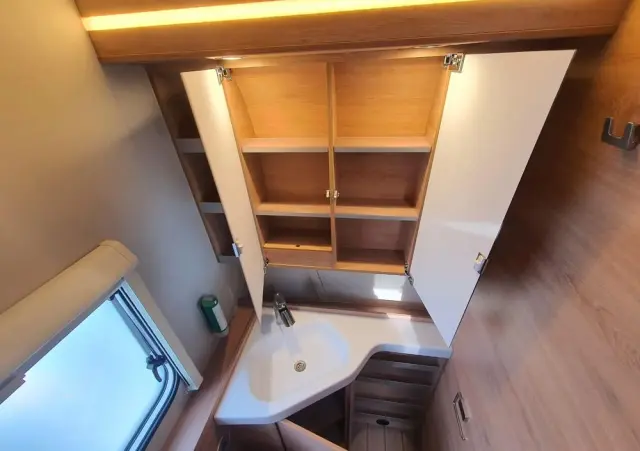 KNAUS Sudwind 580 QS wersja jubileuszowa 