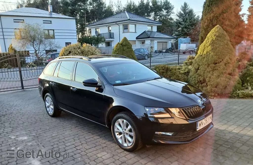 SKODA Octavia 