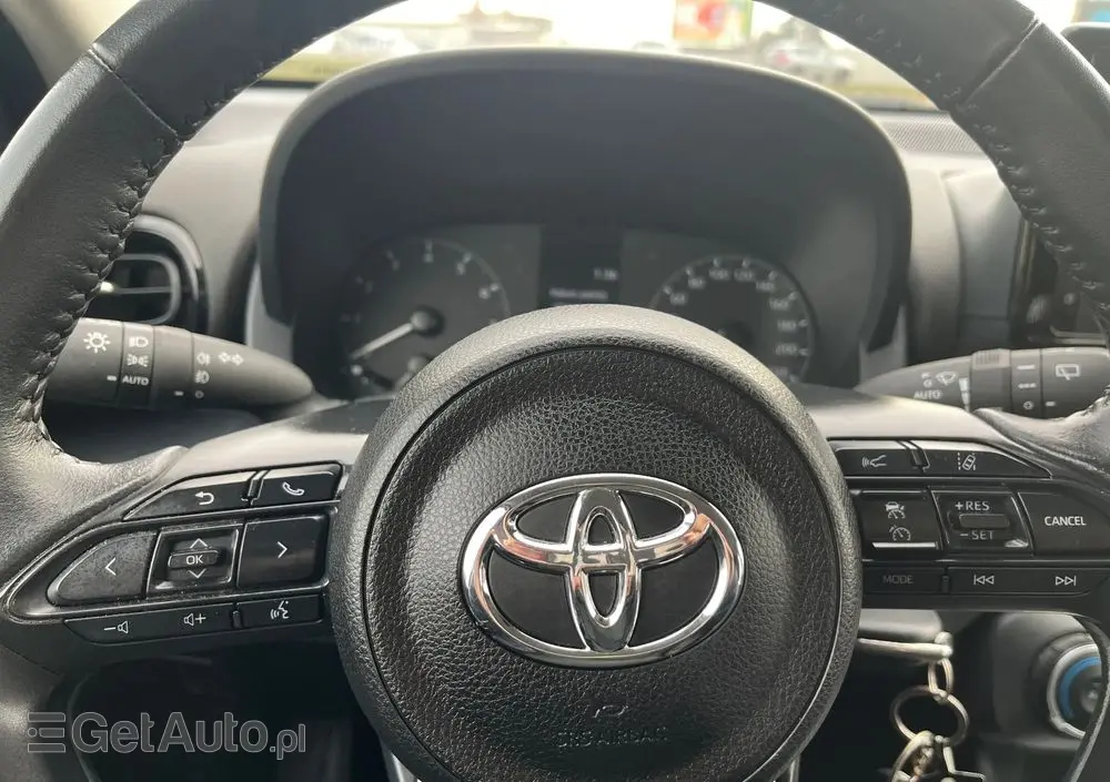 TOYOTA Yaris 1.5 Style