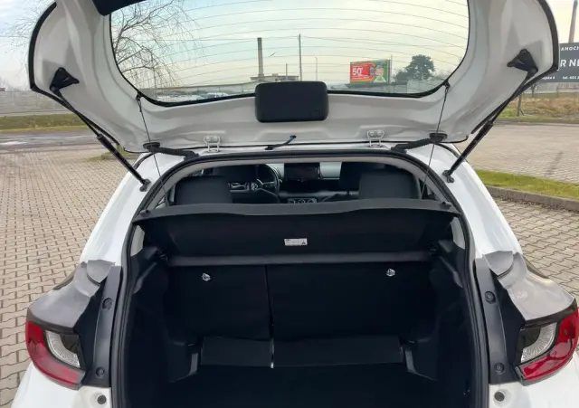 TOYOTA Yaris 1.5 Style