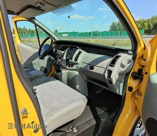 OPEL Vivaro 