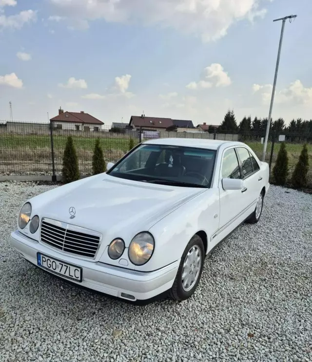 MERCEDES-BENZ 280 