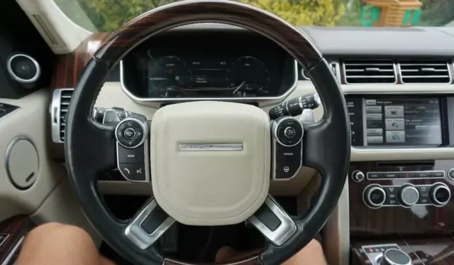 LAND ROVER Range Rover 