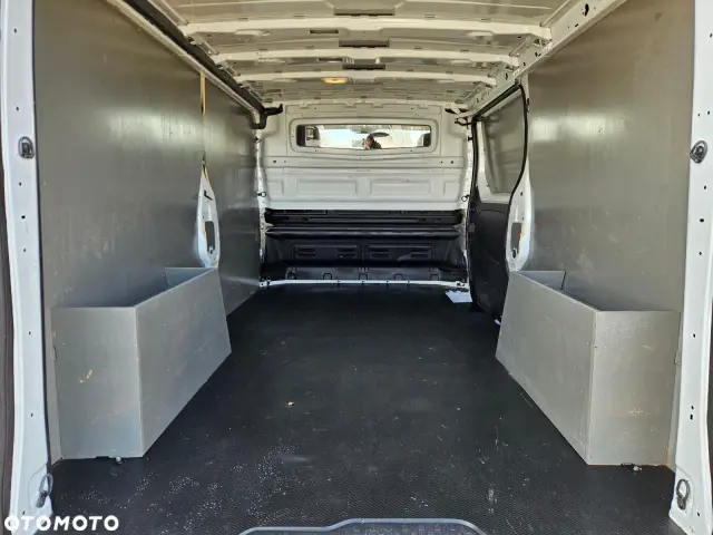 RENAULT Trafic L2H1P2 Business