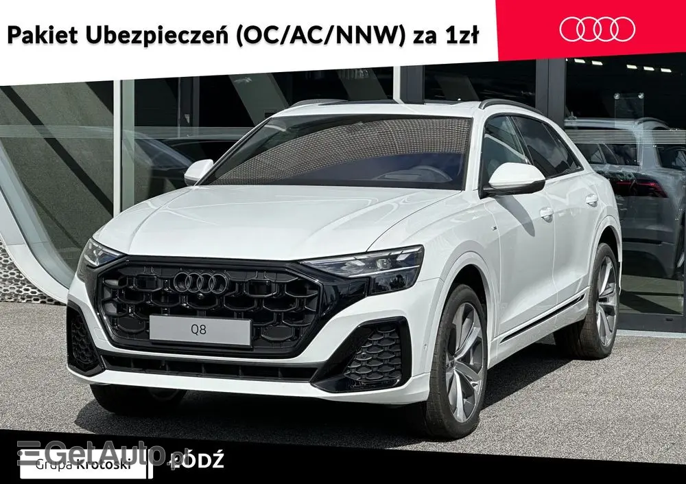AUDI Q8 
