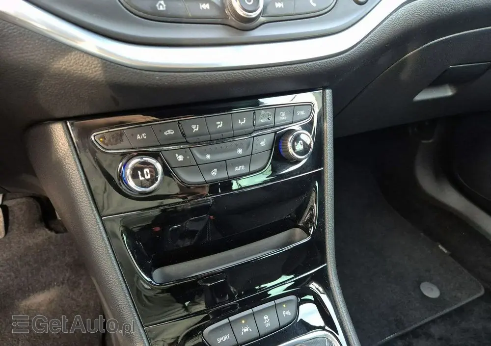 OPEL Astra 1.4 Turbo Dynamic